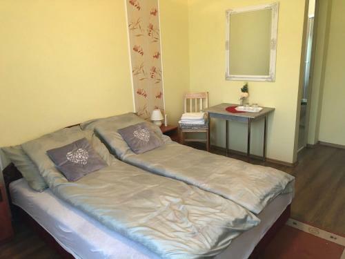 Hostal Emese Vend�gh�z