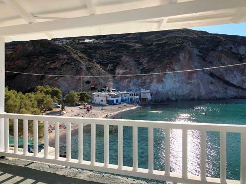 Vrachos House By The Sea