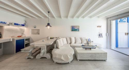 Aquanis Anchored, Sea Front House, Firopotamos