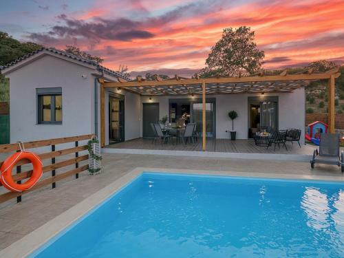 Villa Eleonas With Private Swimming Pool