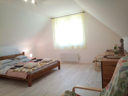 K�nyvesi-1 Vend�gh�z