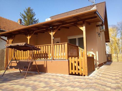 K�nyvesi-1 Vend�gh�z
