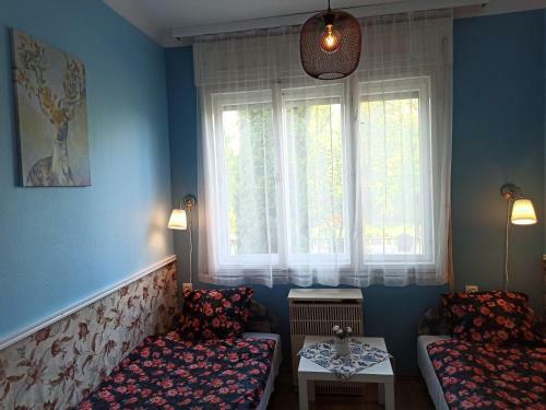 N�rcisz Vend�gh�z