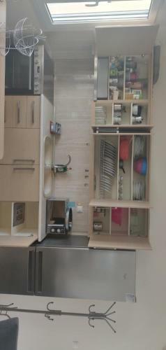 Flogita Luxurious Apartment (800 From Beach)