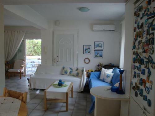 Wonderful House With Private Garden