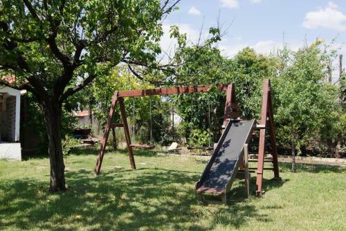 Wonderful House With Private Garden