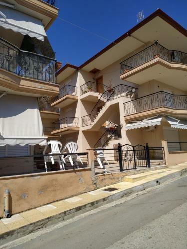 Apartamento Labrini's House