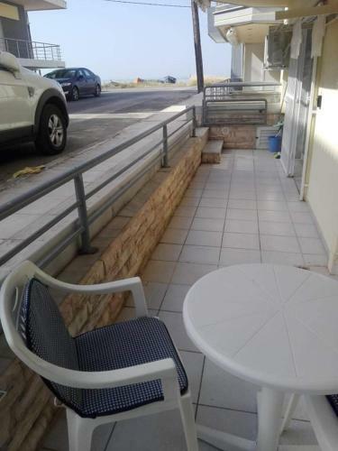 Wb Apartment Flogita