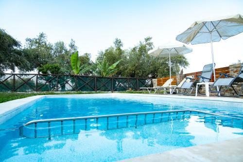Traditional Villa In Fres