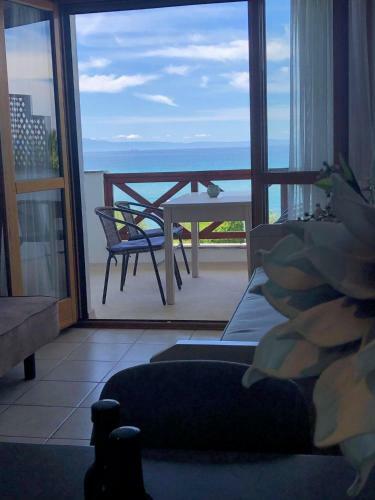 Seafront Family Apartment Thetis