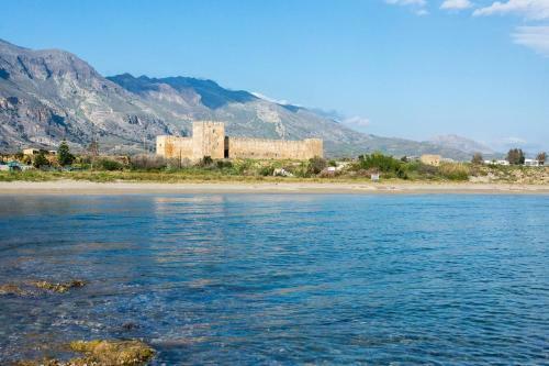 Levantes - Walk To Beach - AC Wifi