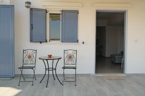 Isidoros Apartments