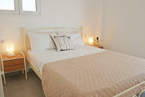 Isidoros Apartments