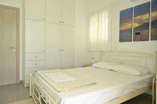 Isidoros Apartments