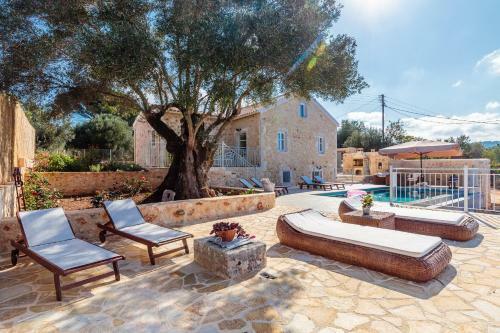 Fiscardo Luxury Stone Villa Alex ,with Sunset View!