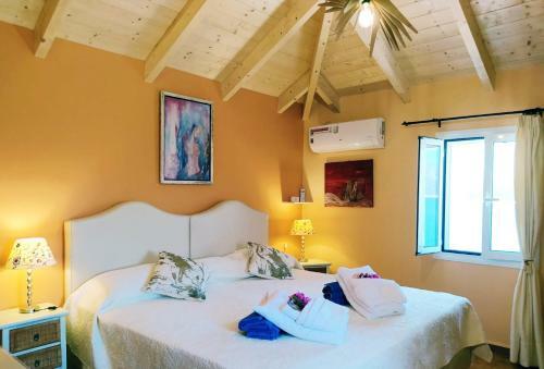 Efi's Cottage By The Sea