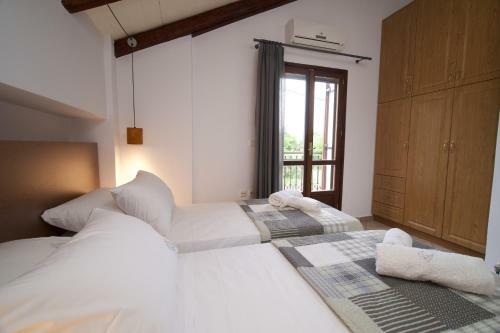 Tettix Summer House