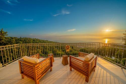 Luxury Villa Above Emblisi Beach , With Heated Pool !