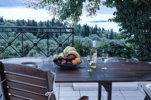 Apartamento Evreti Villa With Stunning Views, Near Fiscardo