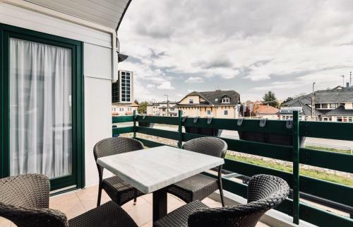 Monarchia Apartman Grand