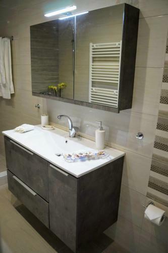 Apartamento Petros Garden ?ouse