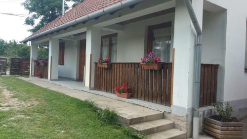 Hostal �l? Tisza Vend�gh�z