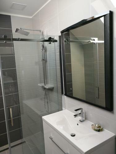 Aqua Solar Apartmanh�z