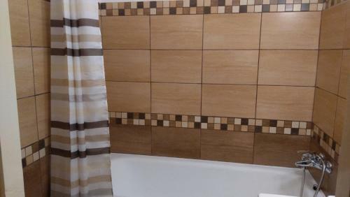 Geszteny�s Apartman