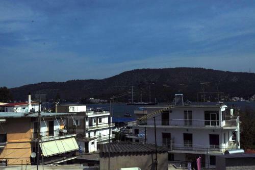 Apartamento Elenas House Poros Chanel View