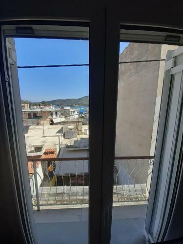 Apartamento Elenas House Poros Chanel View