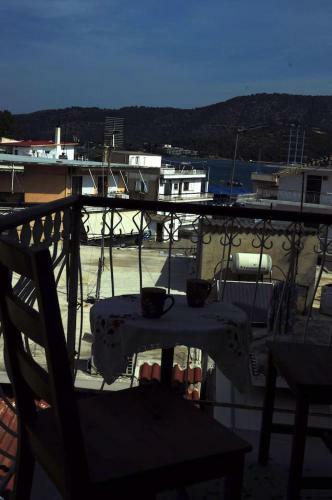 Apartamento Elenas House Poros Chanel View
