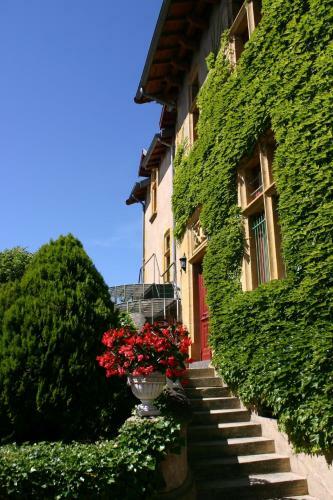Bed & Breakfast Chambres D'h�tes Les M�neaux
