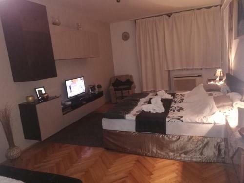 Heni Apartman