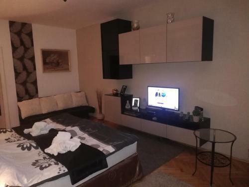 Heni Apartman