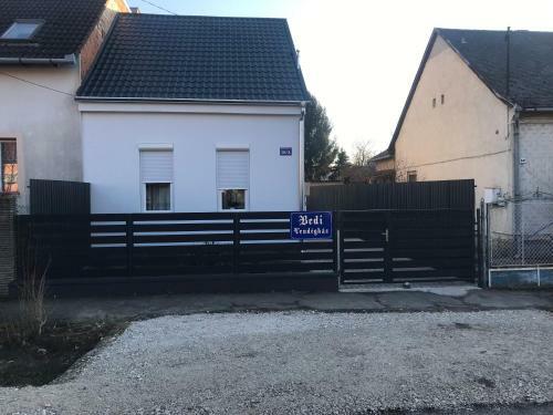 Apartamento Bedi Vend�gh�z