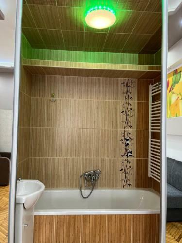 Sz�chenyi Apartman (iv Deluxe) Miskolc Belv�ros�ban