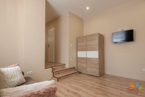 Family Apartmanh�z