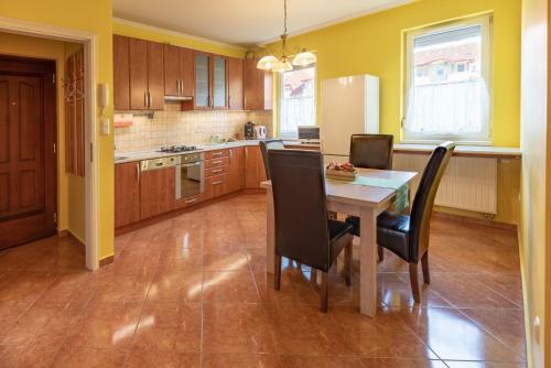Apartamento Smaragd Lak�sapartman