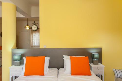 Evelia Apartment