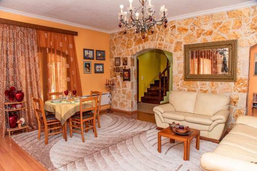 Vintage Villa