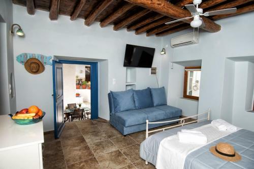 Gavrion's Nest - Premium Cycladic Studio