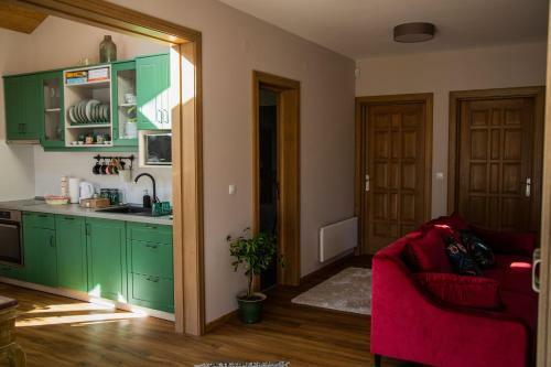 Csicserg? Vend�gh�z