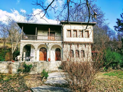 Zenios Dionysos - Traditional Villa