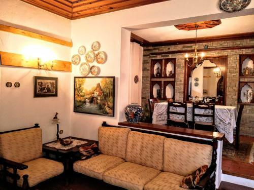 Zenios Dionysos - Traditional Villa