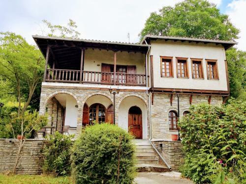 Zenios Dionysos - Traditional Villa