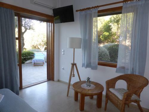 Aeolia Apartments