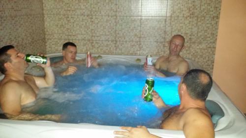 Hostal Zeg-zug Vend�gh�z