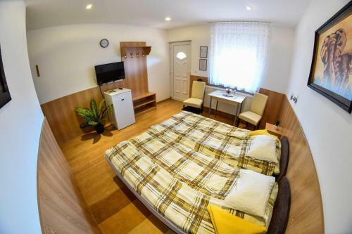 Hostal Fenyves Cs�rda Vend�gh�z