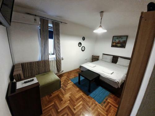 Bed & Breakfast Napsug�r Panzi�