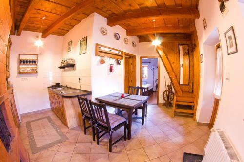 Hostal Kemenc�sh�z Noszvaj